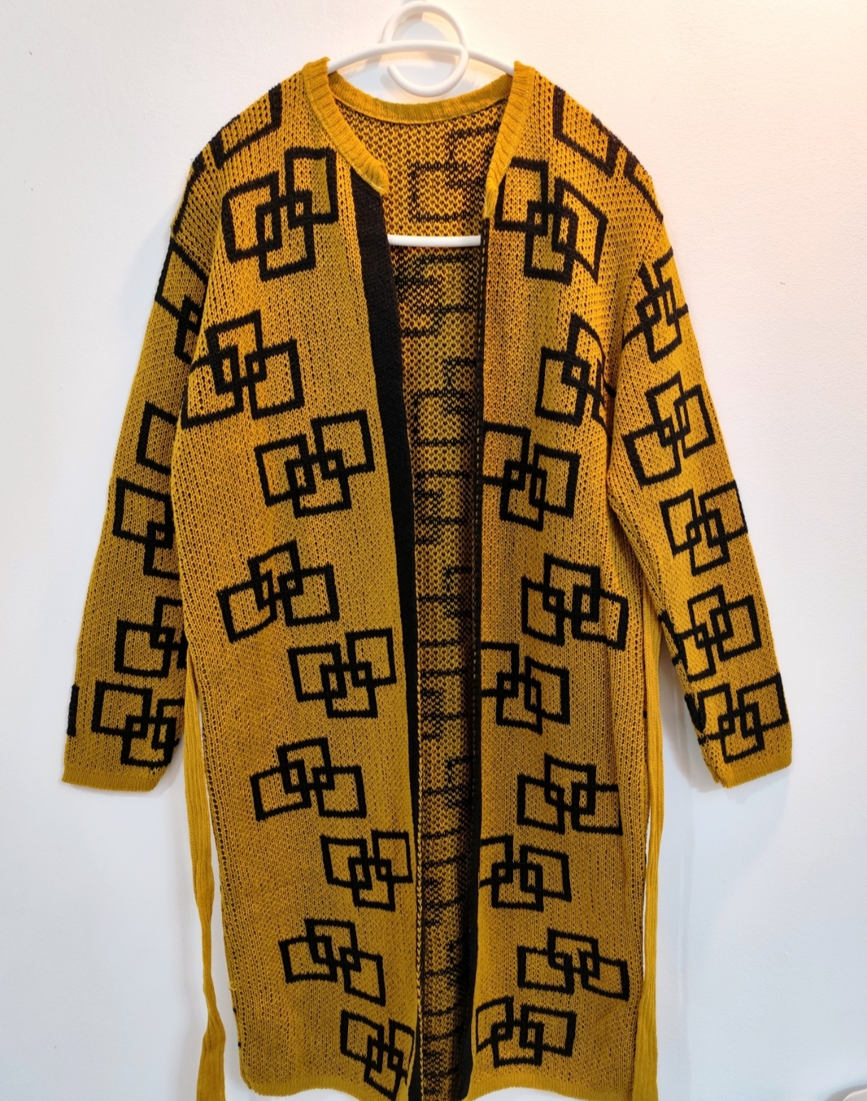 مانتو بافت زنانه رنگ خردلی بلند ۹۰ سانتی